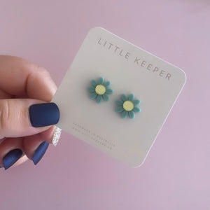 Daisy Studs