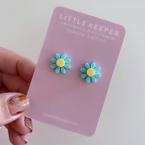 Daisy Studs