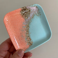 Load image into Gallery viewer, RESINWARE - Square Trinket Dish