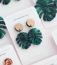 Load image into Gallery viewer, Mini Monstera Earrings